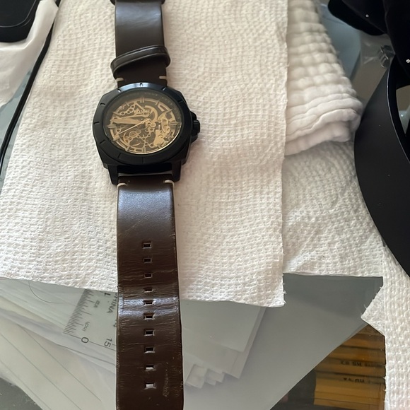 Fossil automatic watch black and gold with leather band - Picture 2 of 3